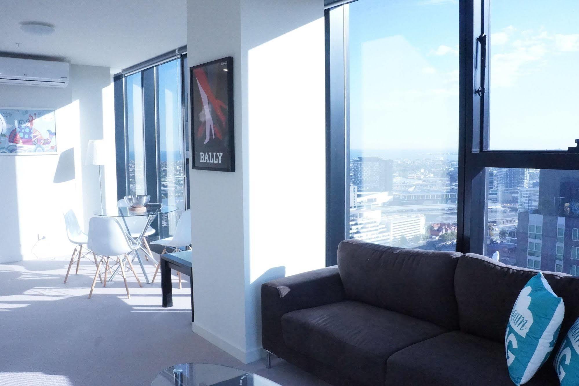 Winston Apartments Мелбърн Екстериор снимка