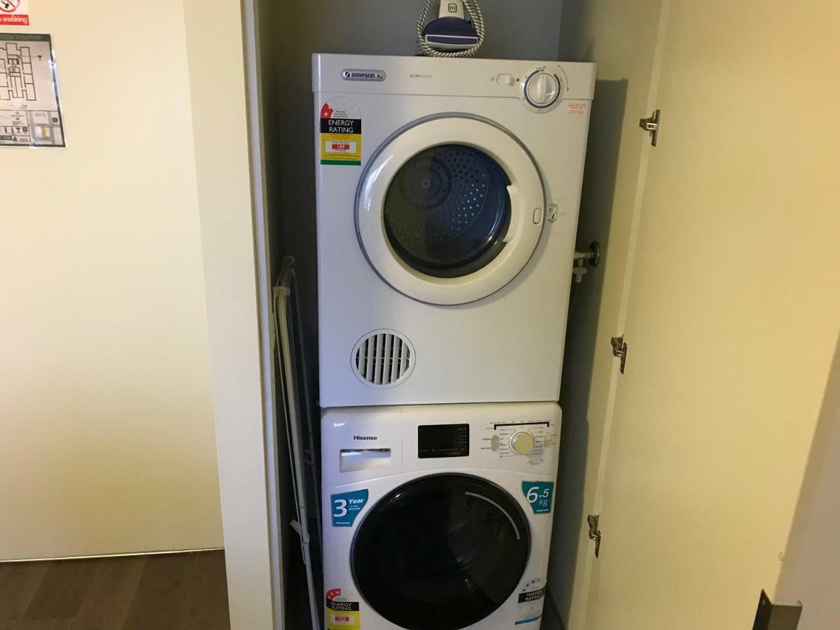 Winston Apartments Мелбърн Екстериор снимка